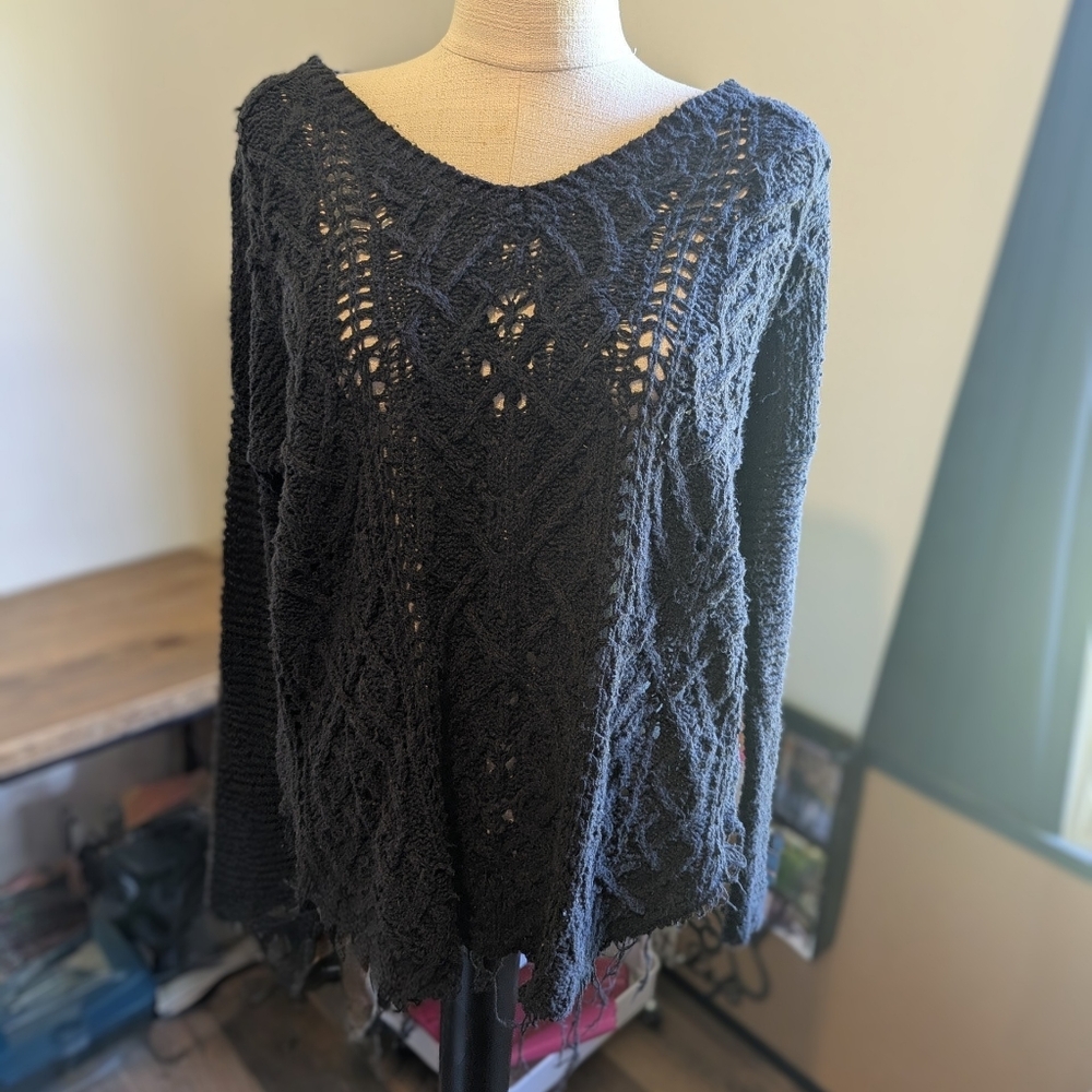 Free People Open Cable Knit Tunic‎ Sweater S Black Fringe Hem Boho Cottage Cover
